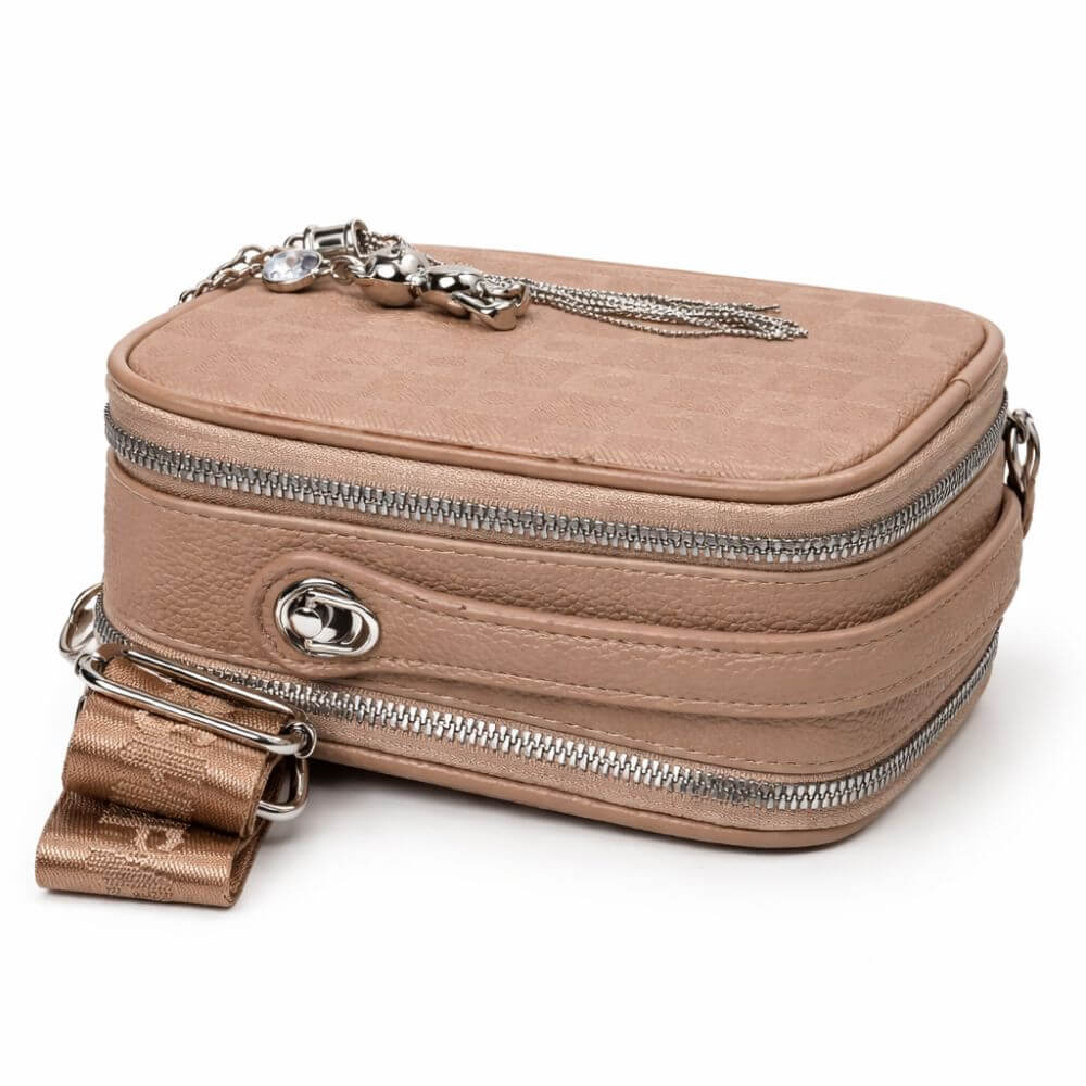 eddy Charm Crossbody (Brown)